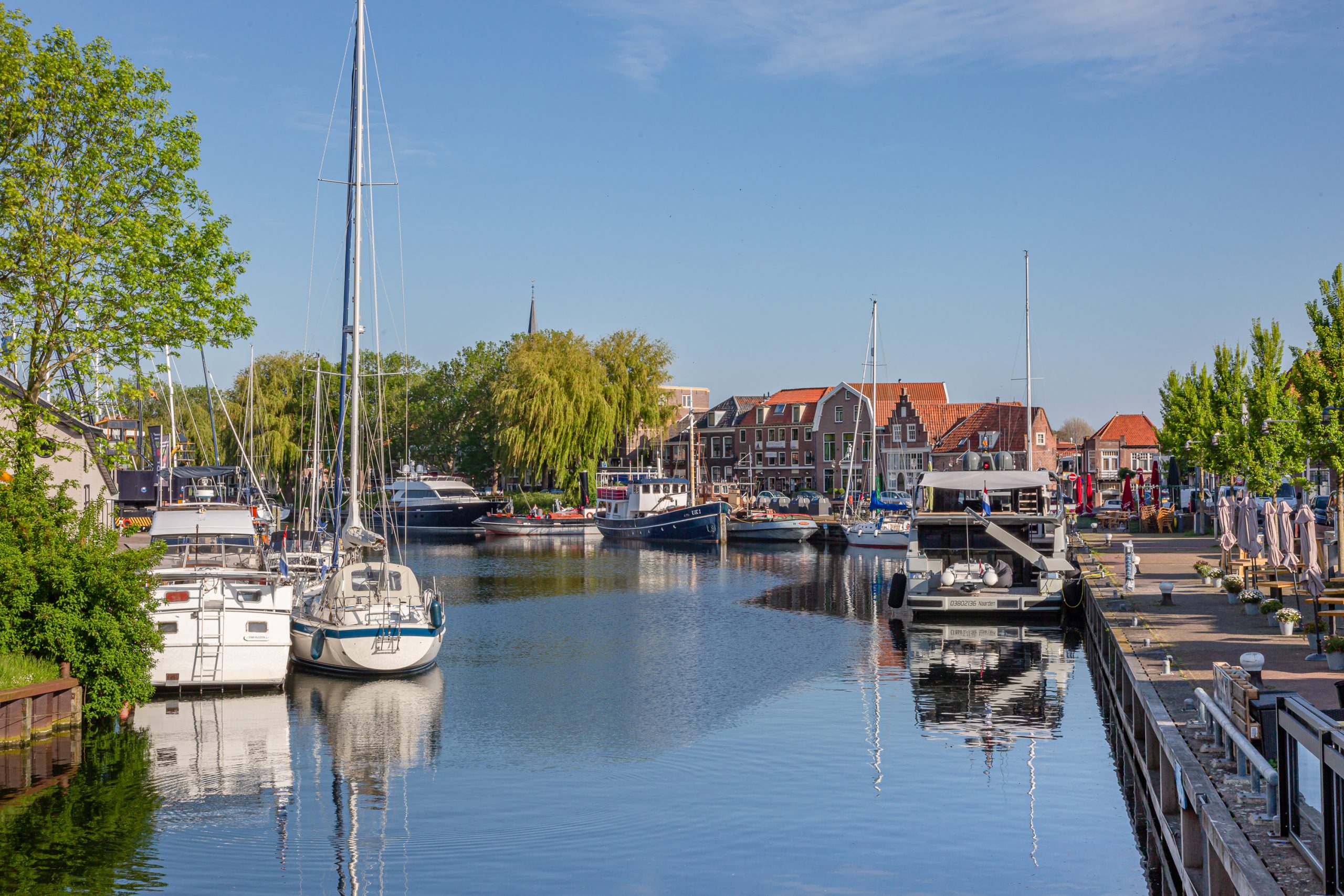 haven met grote boot